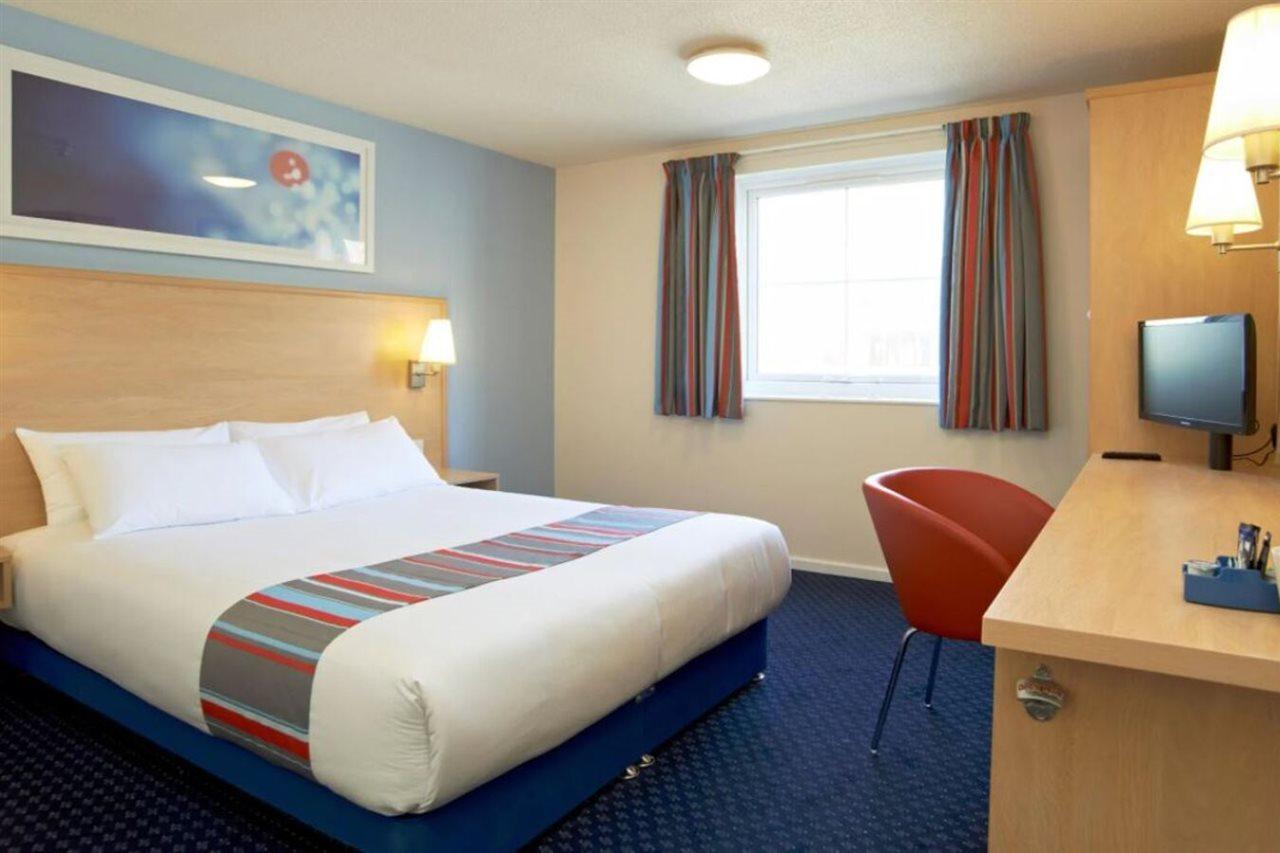 Travelodge Newbury Tot Hill Highclere Εξωτερικό φωτογραφία